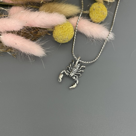 Серебряный кулон Скорпион